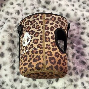 Hydrojug sleeve